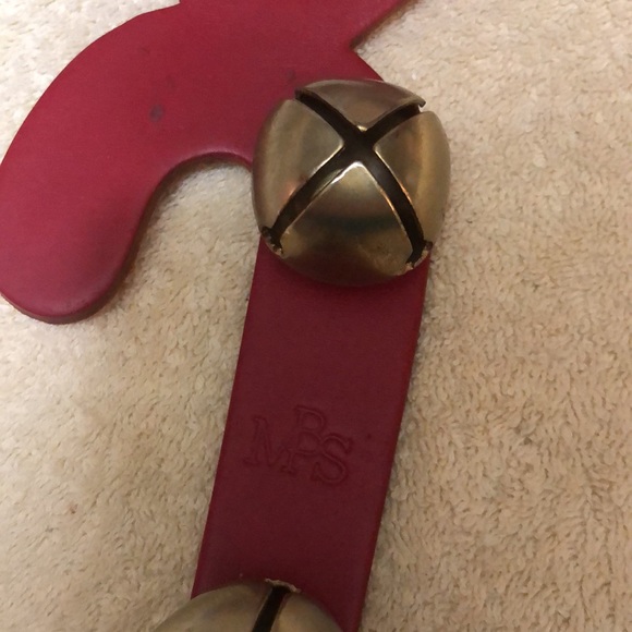 Moses B. Smucker Leather & Brass Door Knob Christmas Sleigh Bells 10”x3.25” - Picture 2 of 3